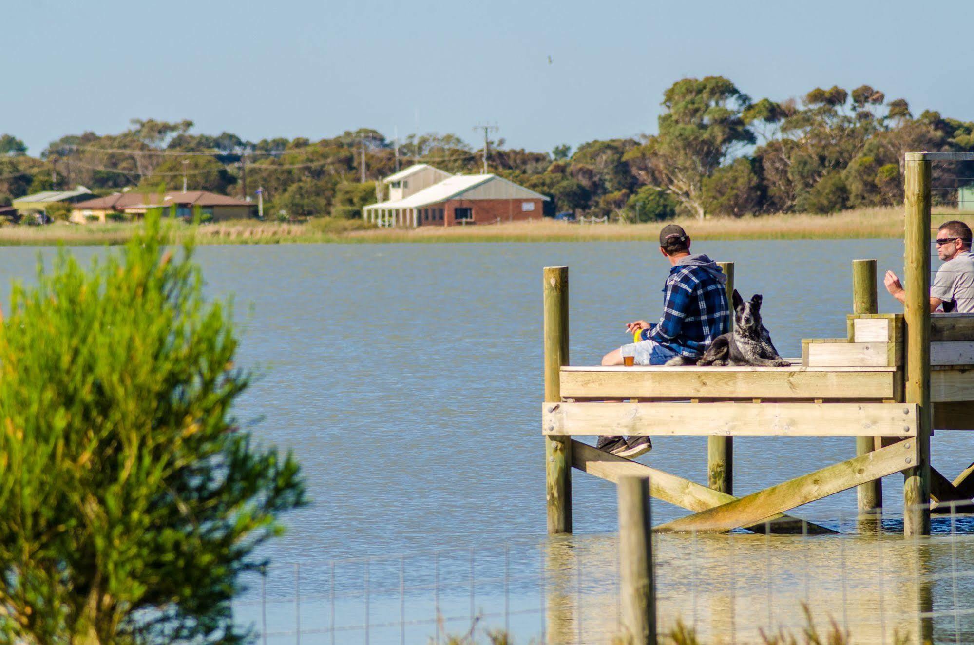 Lake Albert Caravan Park Hotel Meningie Exterior foto